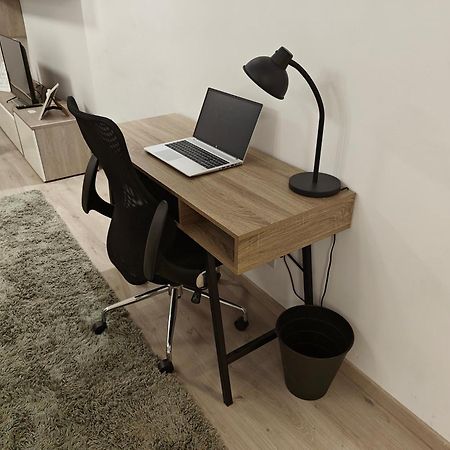 Modern Apartment With Large Outdoor Area - Sleeps 7, Close To Malta International Airport Luqa Ngoại thất bức ảnh
