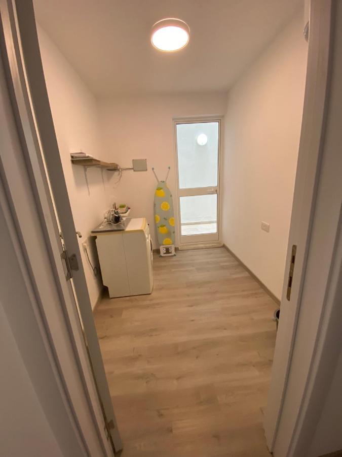 Modern Apartment With Large Outdoor Area - Sleeps 7, Close To Malta International Airport Luqa Ngoại thất bức ảnh